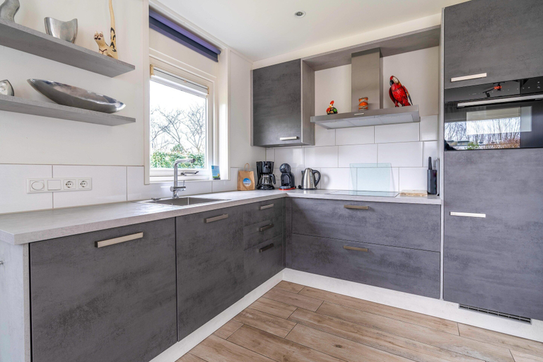 Private kitchen 3, Cozy and comfortable 4-person bungalow, Texel