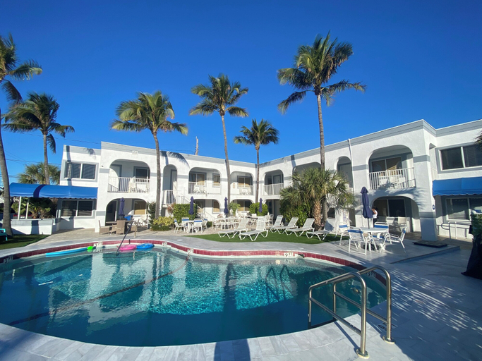 Exterior & Views 1, Coral Key Inn, Broward