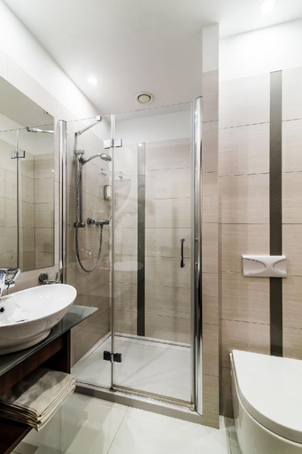 Bathroom 4, Lord Hotel & Conference Center, Warsaw