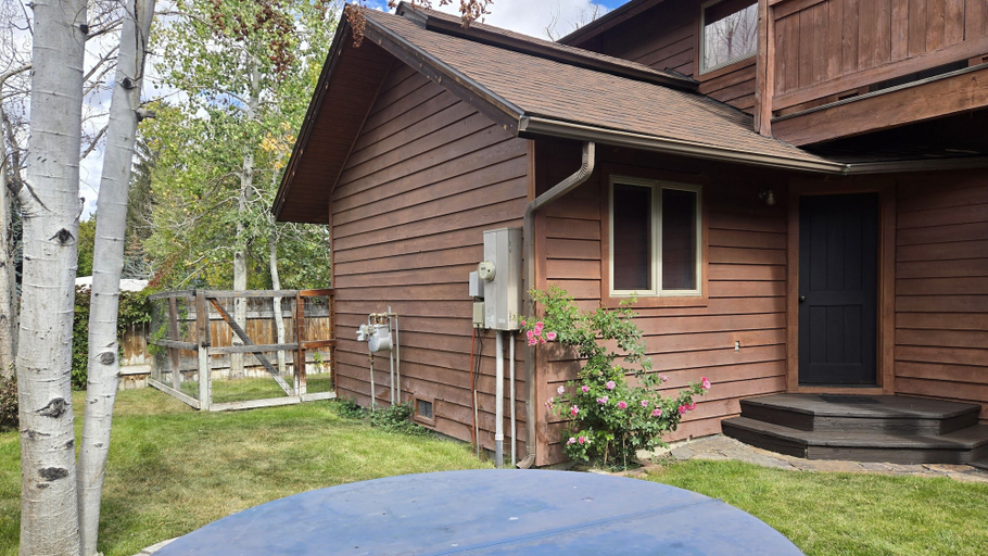 Exterior 2, Creekside on Quigley - 3BD Private Home on Trails + Hot Tub, Blaine