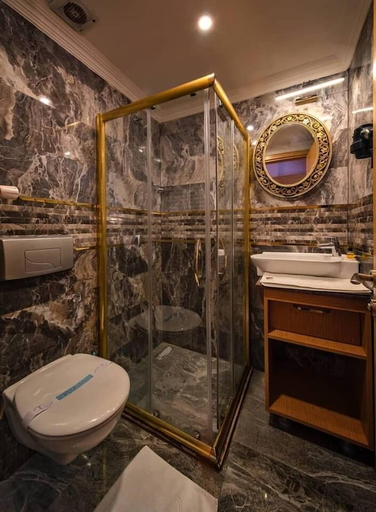 Bathroom 5, Gülhane Corner Hotel, Fatih