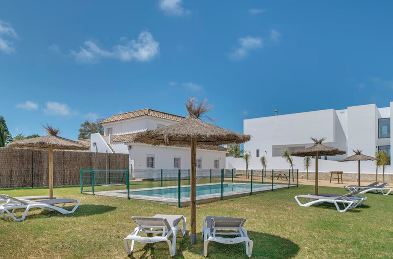 Others 5, Apartamentos piscina compartida, Cádiz