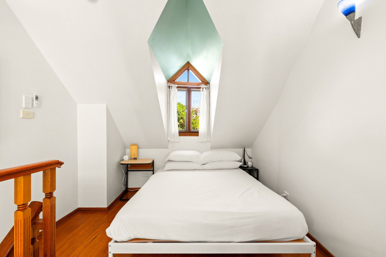 Room 2, Stylish Inner-city Terrace Home With Rooftop Deck, Sydney