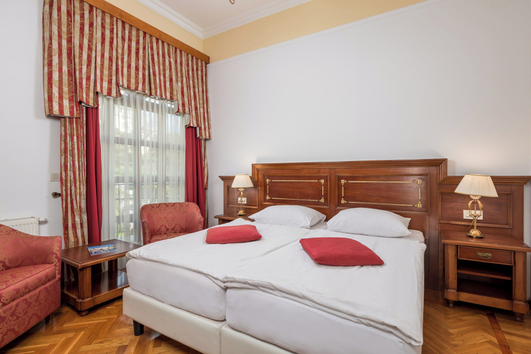 Bedroom 4, Hotel Miramar Opatija, Opatija/Veprinac