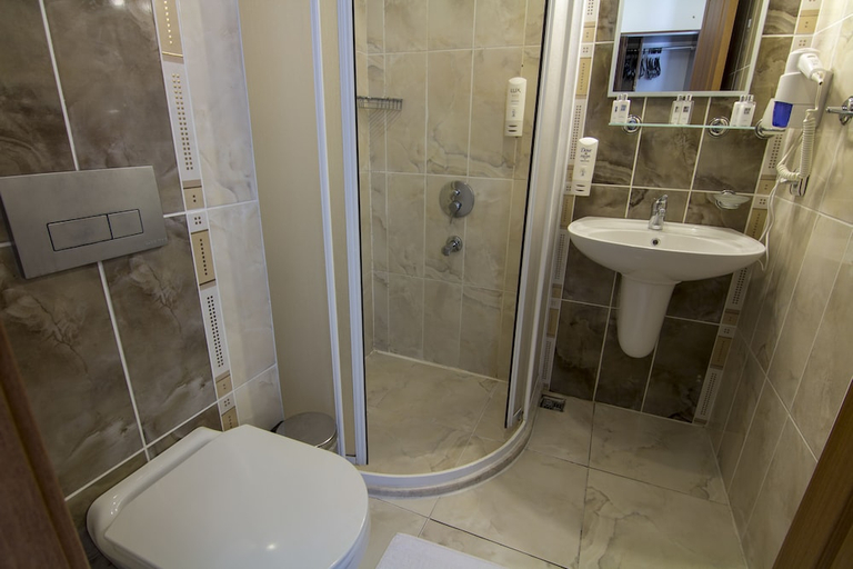 Bathroom 4, Belcekum Beach Hotel, Fethiye