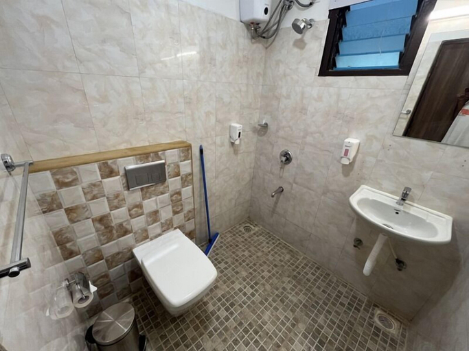 Bathroom 4, goSTOPS PLUS Goa, Vagator, North Goa