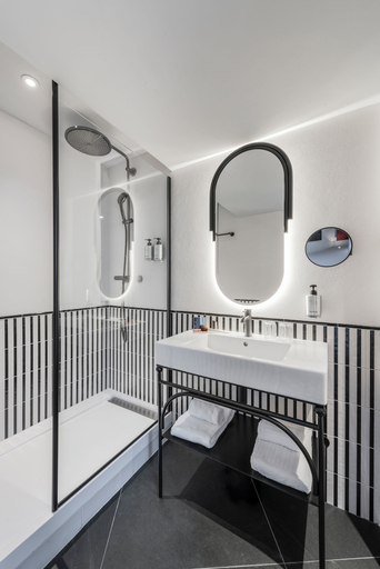 Bathroom 4, Hotel Faubourg Galant Paris - Handwritten Collection, Paris