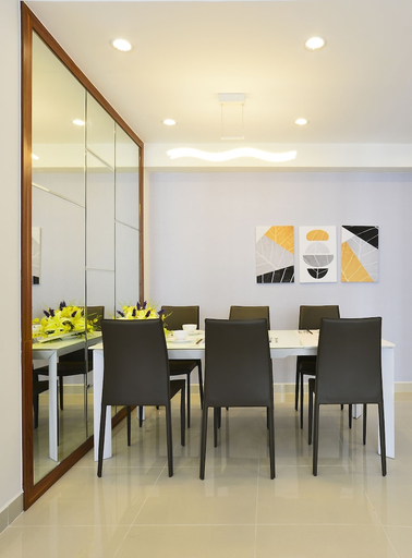 Food & Drinks, Spacious Saigon, District 4