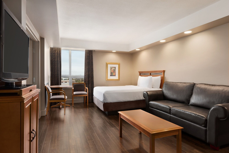 Bedroom 3, Royal Hotel Edmonton Airport, Trademark Collection by Wyndham, Division No. 11