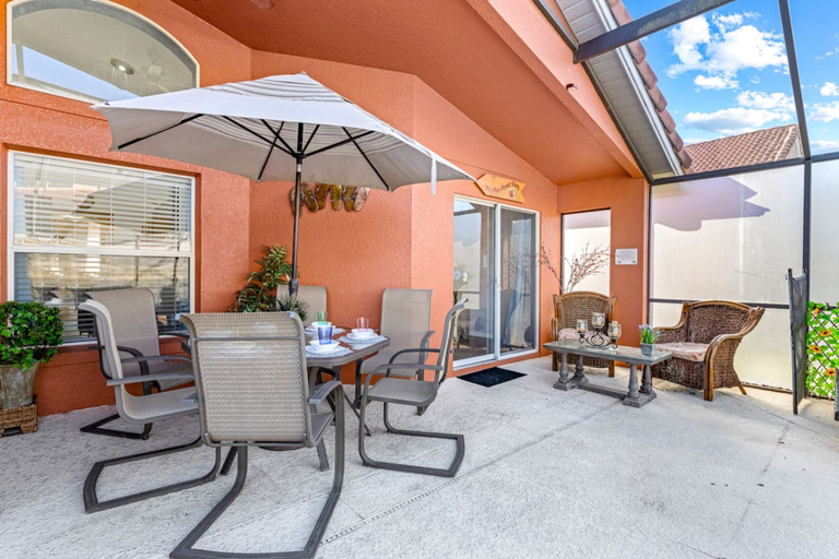 Room 3, 4Br Funoasis Pool BBQ Solana, Polk