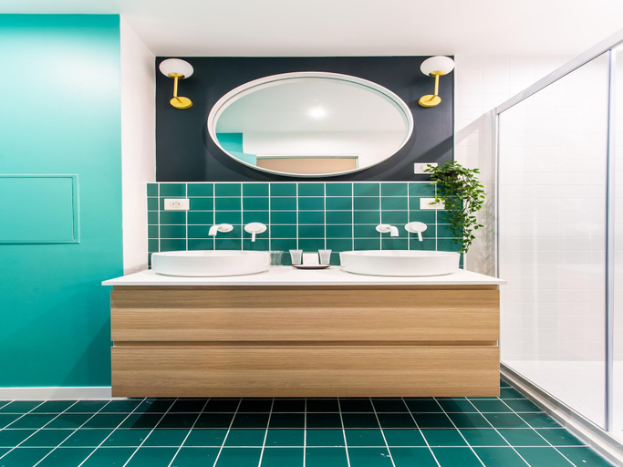 Bathroom 3, Stunning apartment - 2BR/6P - Ste Marguerite, Paris