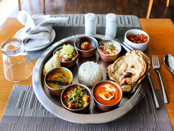 Food & Drinks 4, Hotel in Jaipur near Hawa Mahal, Jaipur
