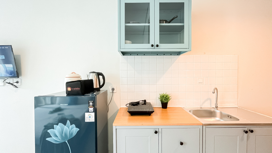 Others 2, Homey Studio at Tamansari Iswara Apartment By Travelio, Bekasi