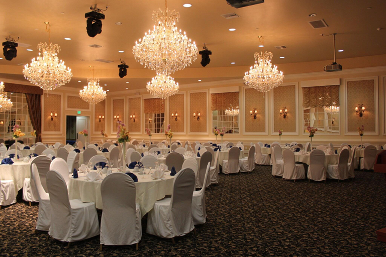 Business Facilities 2, Garden Suite Hotel, Los Angeles