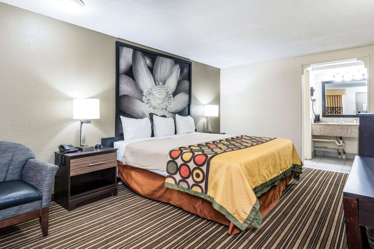 Bedroom 3, Super 8 by Wyndham Monroe, Union