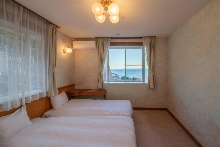 Bedroom 2, SUNSET OCEAN VIEW VACATION VILLA BLUE LAGOON, Numazu