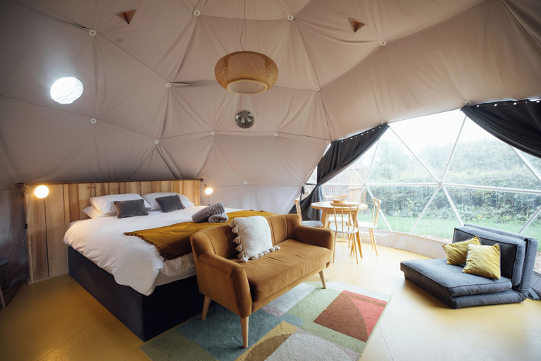 Living area 2, The Little Retreat, Pembrokeshire