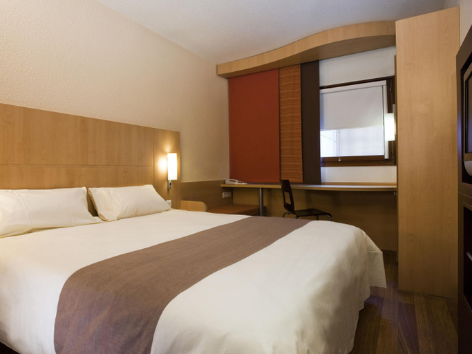 Bedroom 4, ibis Luzern Kriens, Luzern