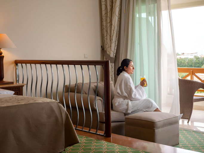 Bedroom 4, Mövenpick Resort Taba, Taba