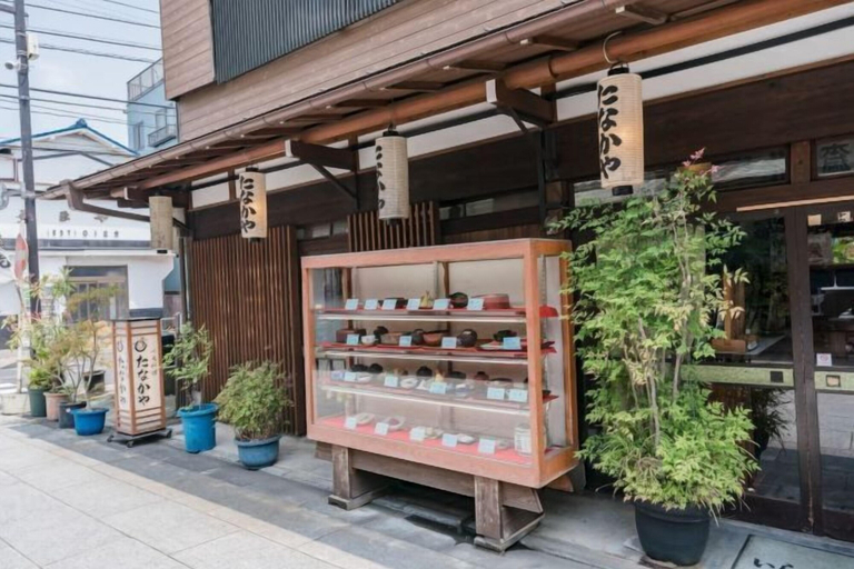 Outdoor dining, Murata Corpo 301, Katsushika