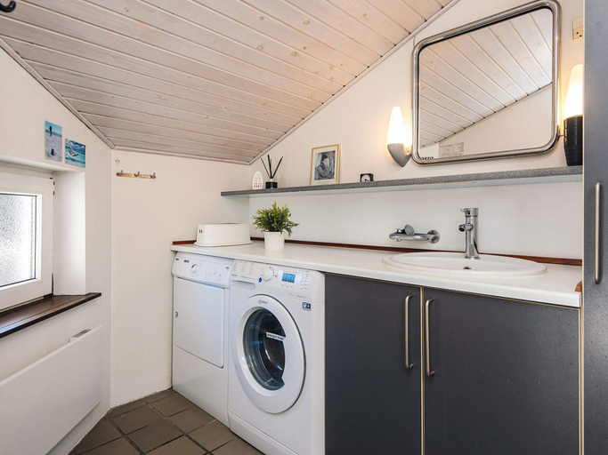 Others 5, 5 Star Holiday Home in Ebeltoft, Syddjurs