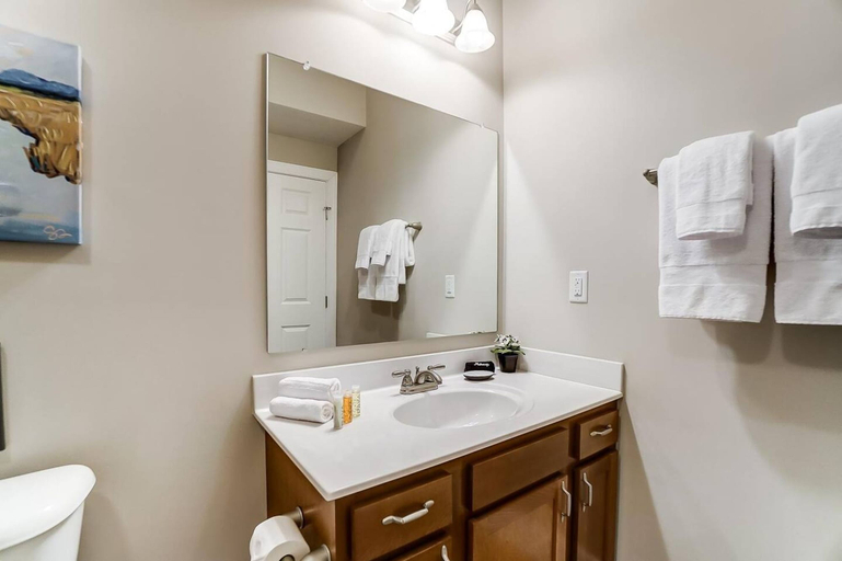 Room 3, Walkable Pet-friendly 2BR 2BA On 1st Floor, Delaware