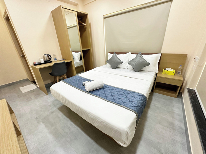 Room 4, Axon Corporate Stays Newtown Kolkata, North 24 Parganas