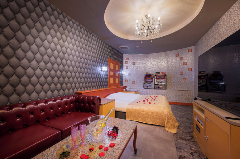 Bedroom 2, Happy Kiss - Adults Only, Kōfu