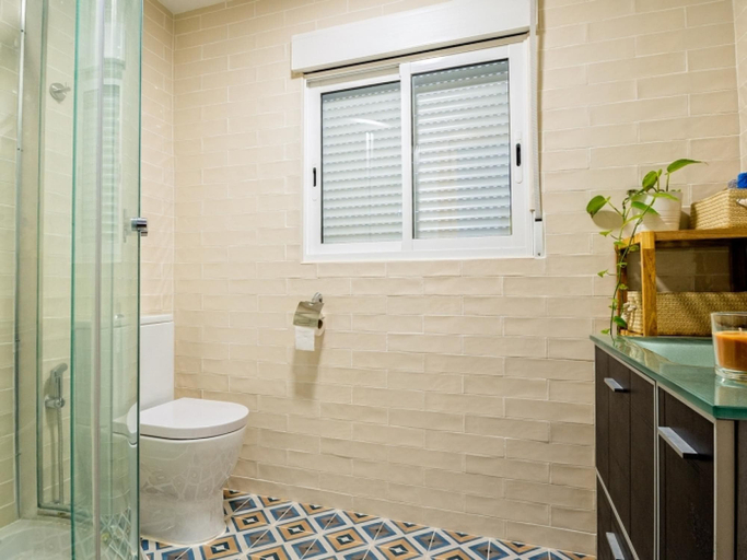 Room 2, Comfortable Apartment Next to the Marina de Valenc, Valencia