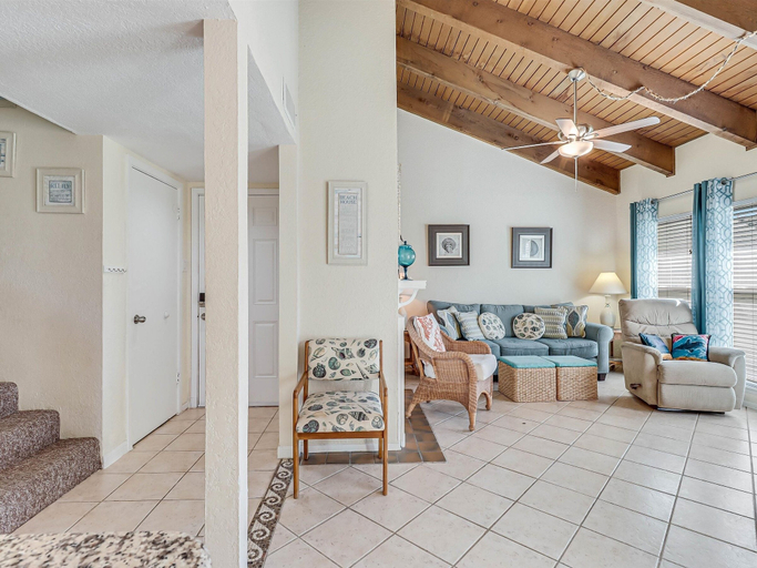Living area 4, Bayfront Shores Rryc47 2 Bedroom Condo, Aransas