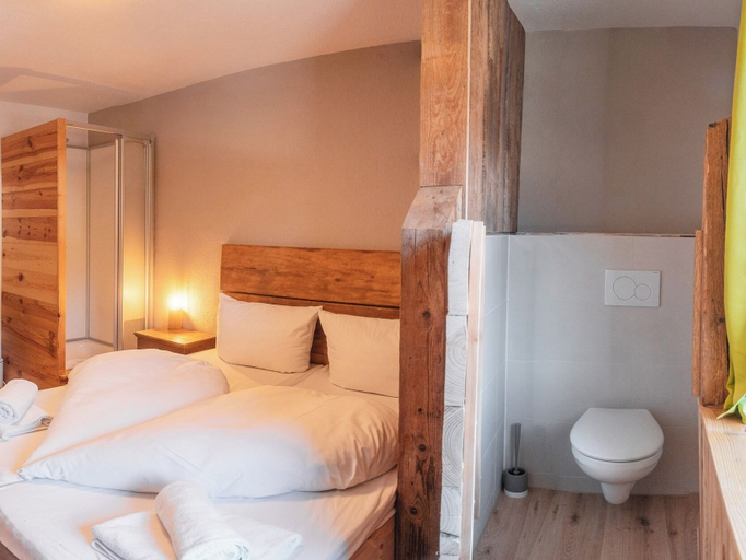 Bedroom 4, Ron´s Guesthouse, Oberallgäu