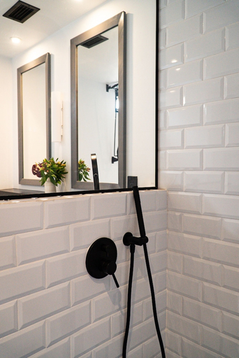 Bathroom 4, Flamboyan Hotel and Residences, La Paz
