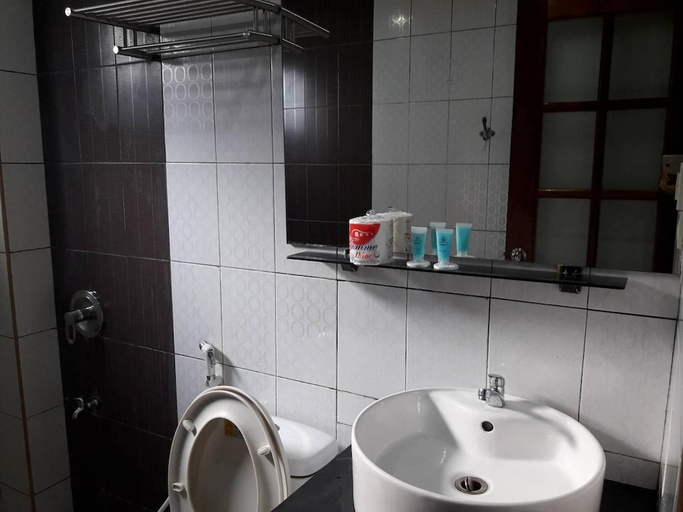 Bathroom 4, Aqua Travel Lodge, El Nido
