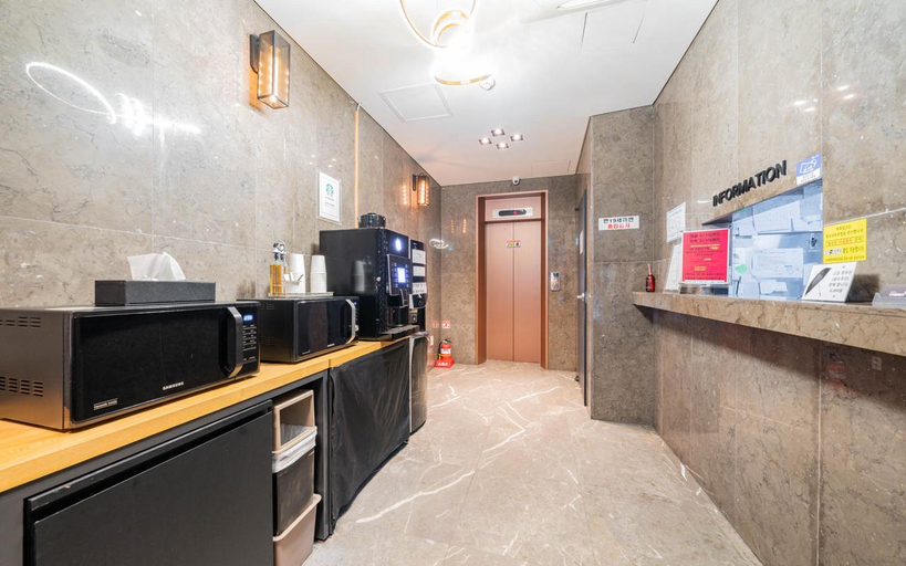 Others 4, Cherry Hotel, Songpa