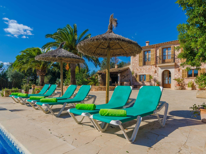 Sport & Beauty 5, Es TurO - Villa With Private Pool In Es Llombards, Baleares