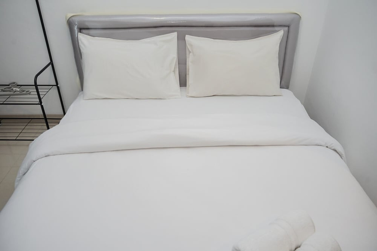 Bedroom 5, Nice And Comfy Studio At Serpong Garden Apartment, Tangerang
