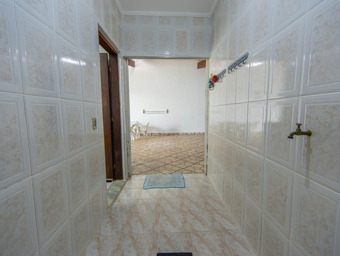 Room 3, Casa com Piscina e Garagem a 550m da Praia, Peruíbe
