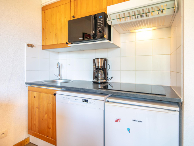3, Saint-Sorlin Apartment with Pool, Savoie