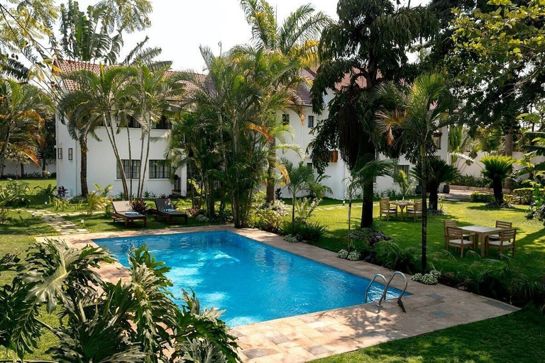 Pool, Volunteer Hostel, Moshi Urban
