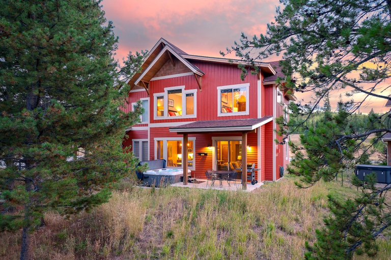 Exterior 2, Mountain Haus 4 Bedroom Home by RedAwning, Grand
