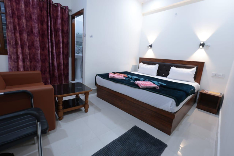 Bedroom 4, Hotel Saurabh , Garhwal