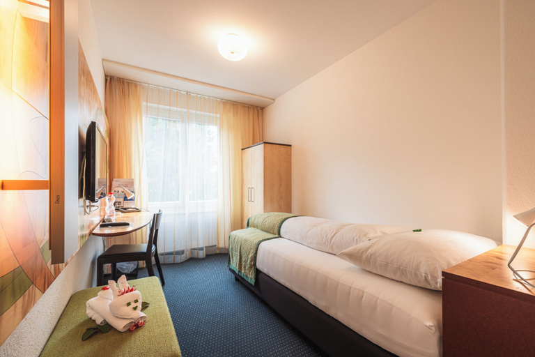 Bedroom 4, Hotel Seehof Superior, Sarganserland