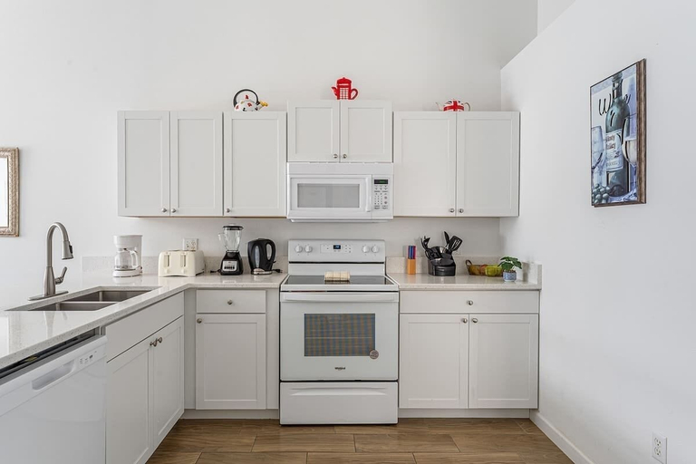 Private kitchen 1, Entertaining Game Room 4BR Near Disney, Osceola