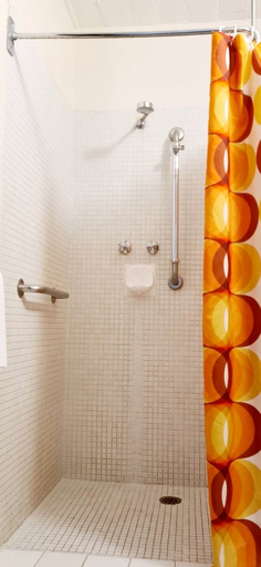 Bathroom 3, Indian Ocean Hotel, Stirling