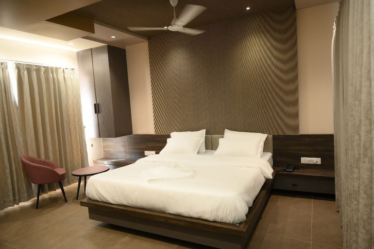 Room 5, SHETTAR'S KUSUM RESORT, Bagalkot