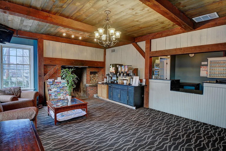 Public Area 2, Colonial Motel, Windham