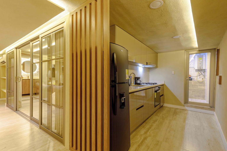 Room 3, w Chic 2BR w Balcony in Cartagena Historic Center, Cartagena de Indias