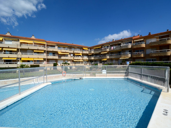 3, Apartment in Estartit Near sea Beach, Girona