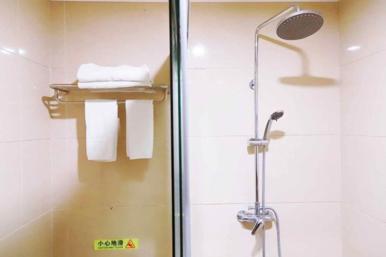 Bathroom 3, Hang Seng Business Hotel, Zhongshan, Zhongshan
