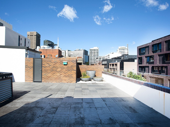 Exterior & Views 1, Stylish Studio with Balcony near Darling Square, Sydney